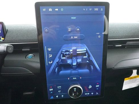 Certified 2025 Ford Mustang Mach-E Premium image 20