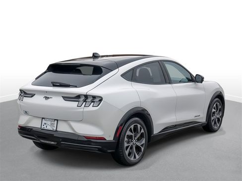 Certified 2023 Ford Mustang Mach-E Premium image 8