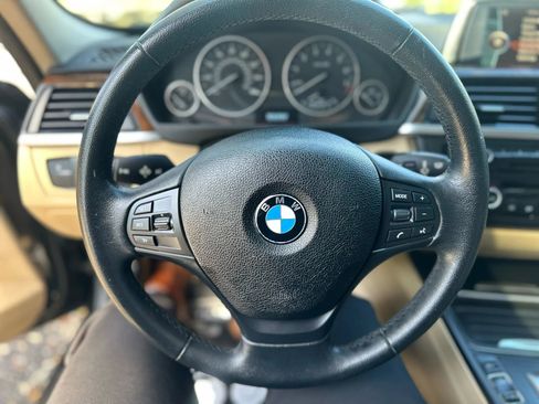 Used 2014 BMW 320i Sedan image 8