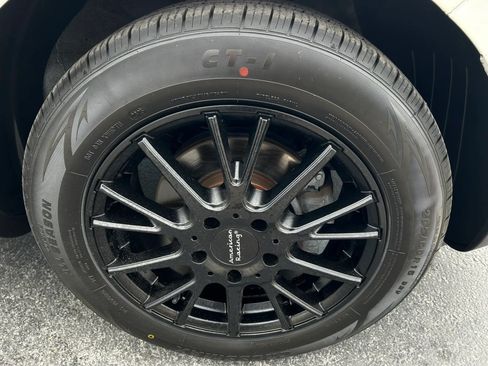Used 2019 Kia Soul + FWD image 25