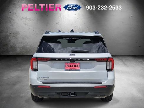 Used 2025 Ford Explorer Active RWD image 5