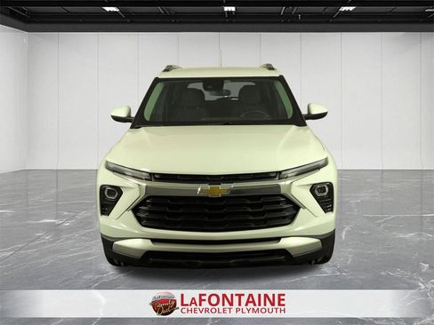 Certified 2024 Chevrolet TrailBlazer LT w/ LT Cold Weather Package image 3
