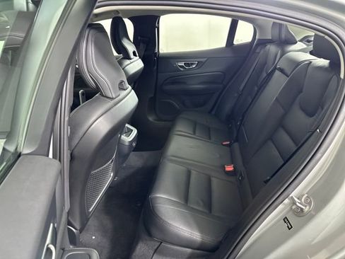 Used 2024 Volvo S60 B5 Plus image 24