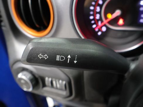 Used 2022 Jeep Gladiator Mojave w/ Cold Weather Group AWD/4WD image 40