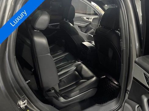Used 2019 Audi Q7 2.0T Premium Plus AWD/4WD image 28