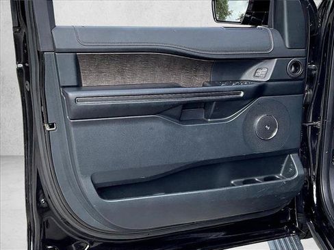 Used 2021 Ford Expedition Max Limited RWD image 14