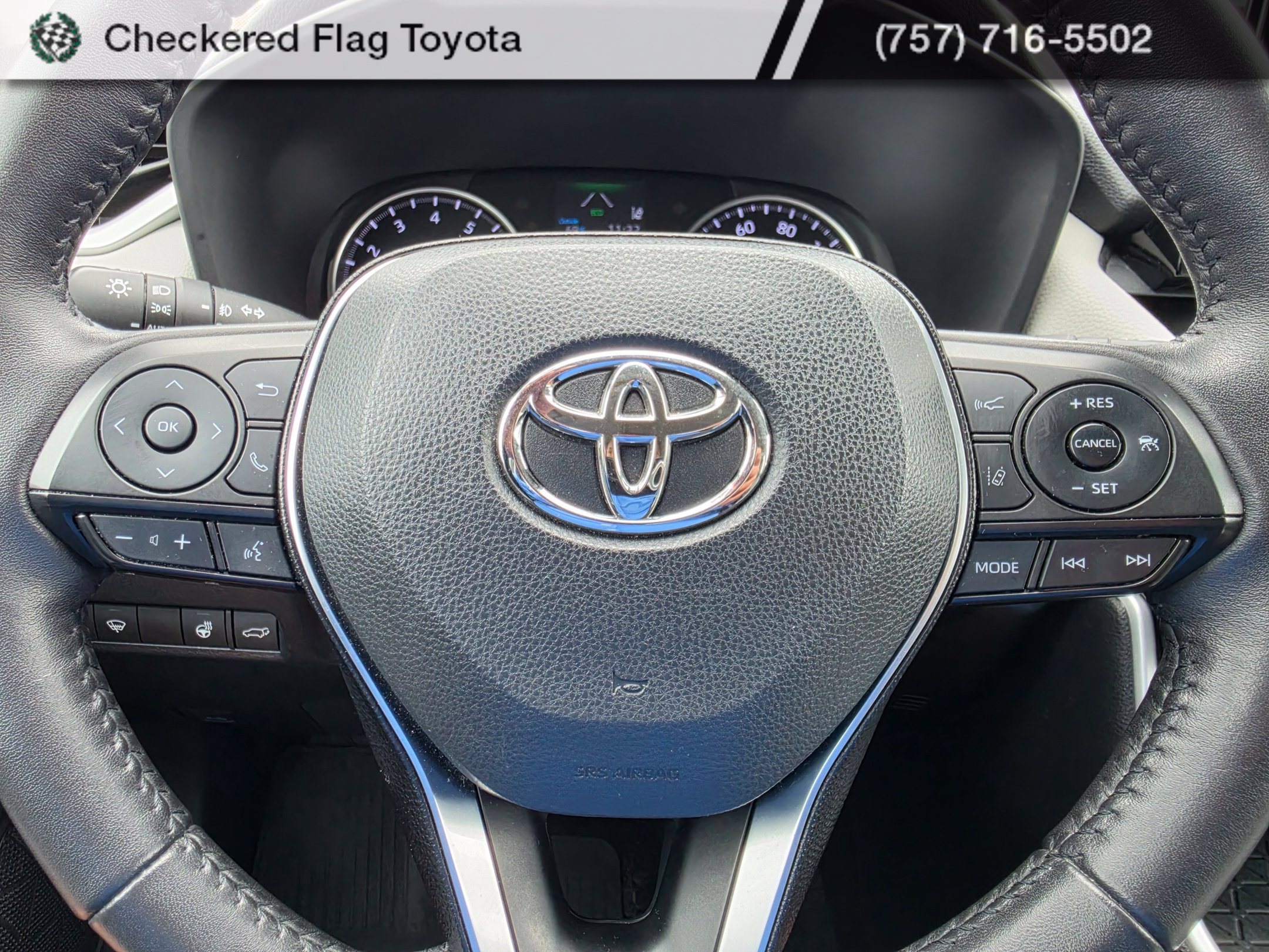Used 2020 Toyota RAV4 XLE Premium AWD/4WD image 14