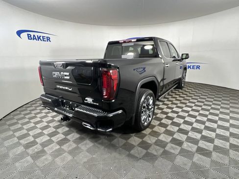 Used 2025 GMC Sierra 1500 Denali Ultimate AWD/4WD image 9