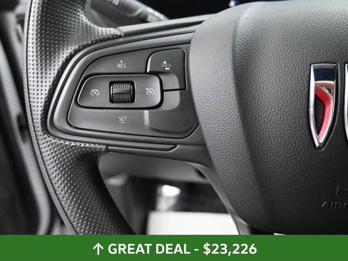 Used 2025 Buick Envista Preferred image 33
