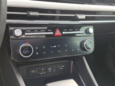 Used 2025 Hyundai Santa Cruz Limited AWD/4WD image 16