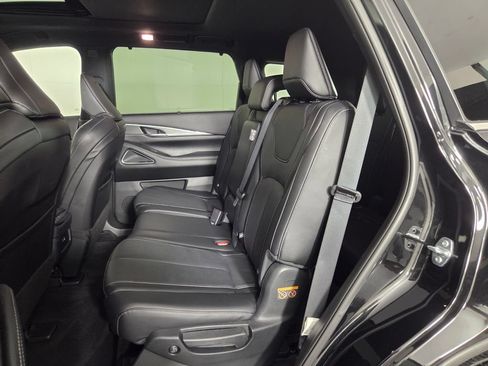 Used 2025 INFINITI QX60 Luxe w/ Black Edition FWD image 23