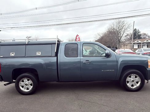 Used 2010 Chevrolet Silverado 1500 LT w/ Power Pack Plus AWD/4WD image 11