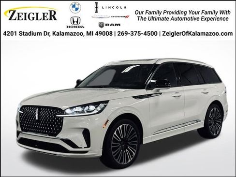 Used 2025 Lincoln Aviator Black Label image 1