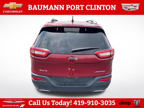 Used 2017 Jeep Cherokee Limited AWD/4WD image 4