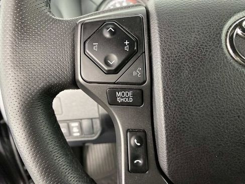 Used 2022 Toyota Tacoma TRD Sport w/ Technology Package AWD/4WD image 16