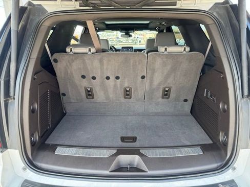 Used 2021 Chevrolet Tahoe Z71 w/ Z71 Signature Package AWD/4WD image 26