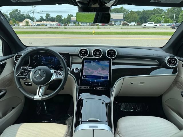 Certified 2025 Mercedes-Benz GLC 350e 4MATIC image 27