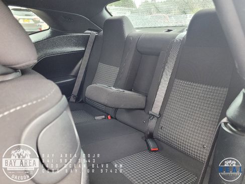 Used 2022 Dodge Challenger GT image 11