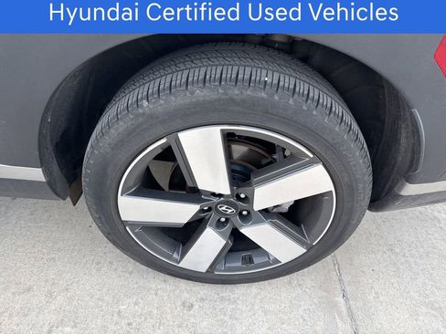 Used 2024 Hyundai Santa Fe Limited image 6