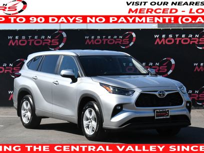 Used 2024 Toyota Highlander LE