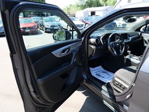 Used 2022 Chevrolet Blazer LT AWD/4WD image 16