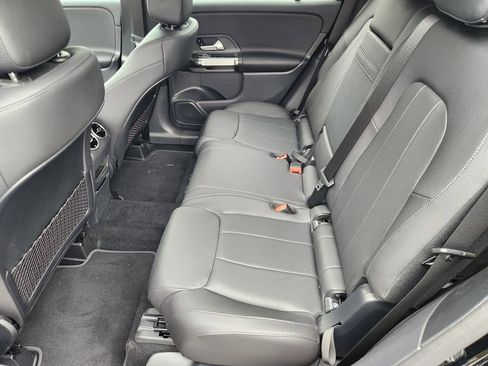 Certified 2025 Mercedes-Benz GLB 250 4MATIC image 10