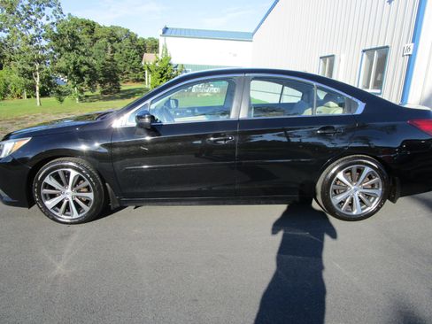 Used 2015 Subaru Legacy 2.5i Limited image 2