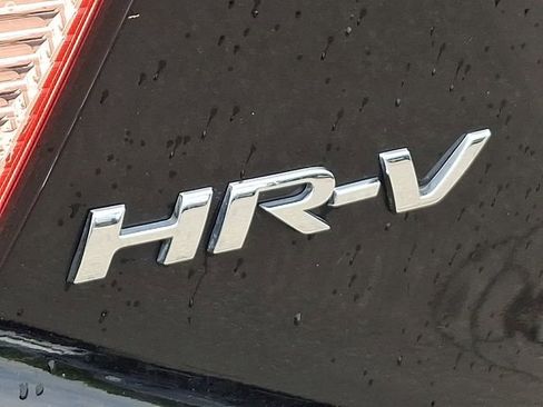 Used 2018 Honda HR-V LX image 31