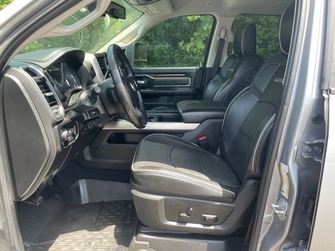 Used 2024 RAM 3500 Laramie AWD/4WD image 17