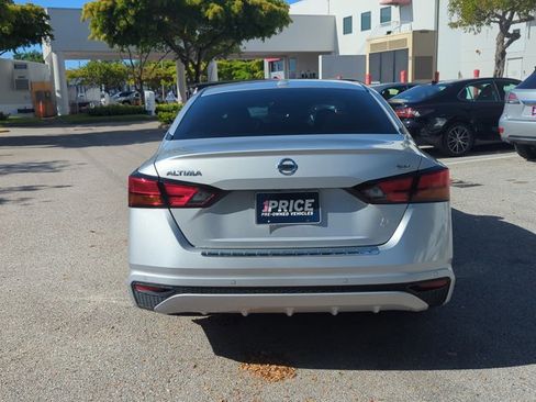Used 2022 Nissan Altima 2.5 SV image 6