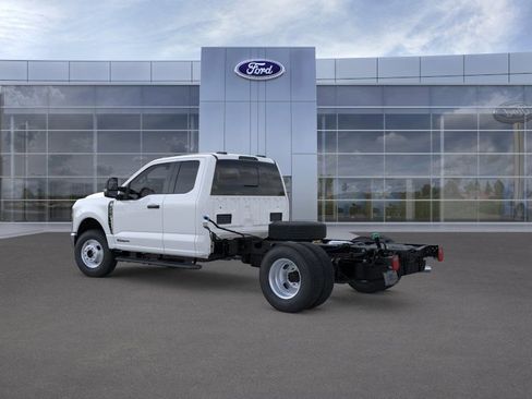 New 2026 Ford F350 XL w/ XL Chrome Package AWD/4WD image 4