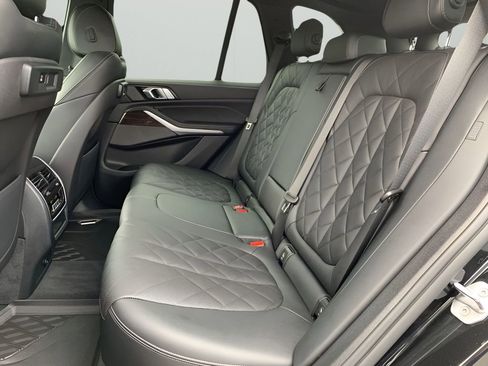 Used 2023 BMW X5 xDrive40i w/ Premium Package image 13