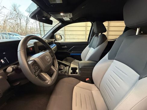 Used 2025 Toyota Tacoma SR image 24