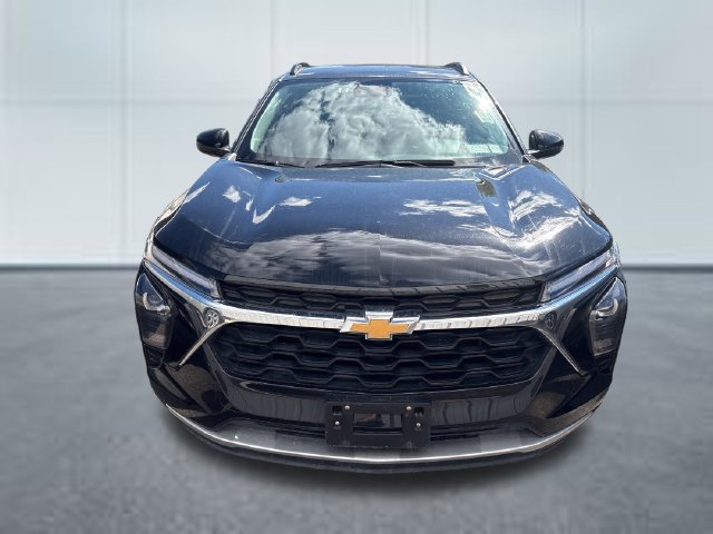 Used 2025 Chevrolet Trax LT FWD image 6