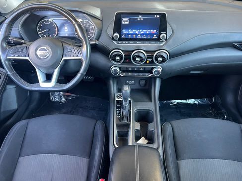 Used 2022 Nissan Sentra SV FWD image 14