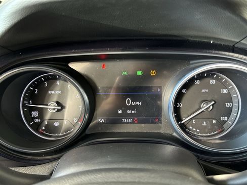 Used 2022 Buick Encore GX Select image 17