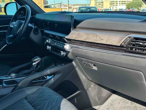 Used 2025 Kia Telluride SX Prestige X-Pro image 22