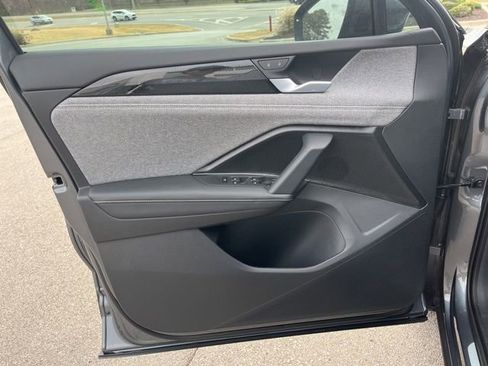 New 2026 Volkswagen Tiguan S image 6