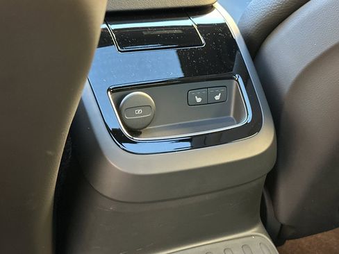 Used 2023 Volvo S60 T8 Plus w/ Climate Package image 13