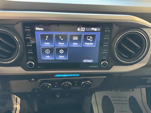 Used 2022 Toyota Tacoma SR5 image 42