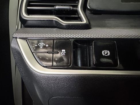 Used 2023 Kia Sportage LX FWD image 21
