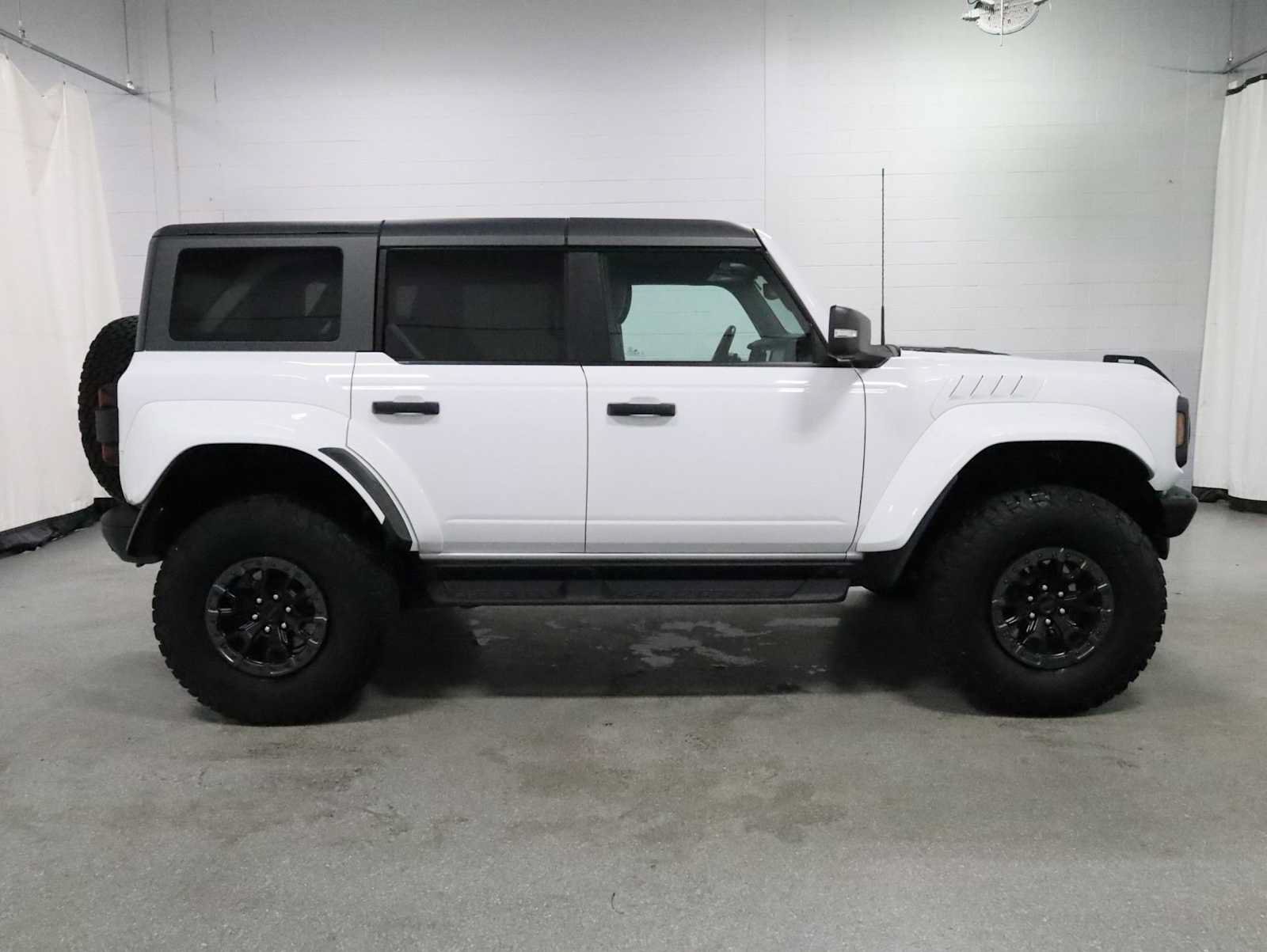 Used 2024 Ford Bronco Raptor AWD/4WD image 10