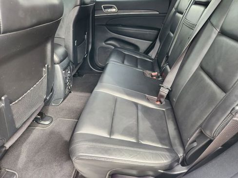 Used 2020 Jeep Grand Cherokee Limited image 30