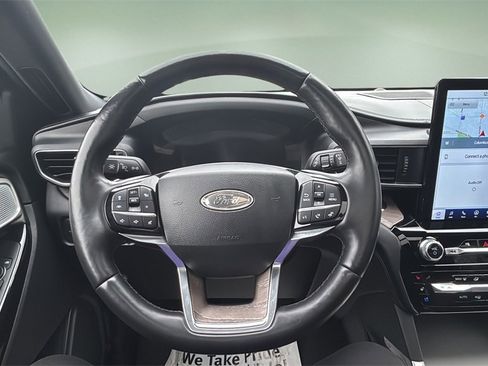 Used 2022 Ford Explorer Platinum w/ Equipment Group 601A image 17