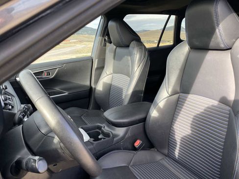 Used 2021 Toyota RAV4 XSE AWD/4WD image 19