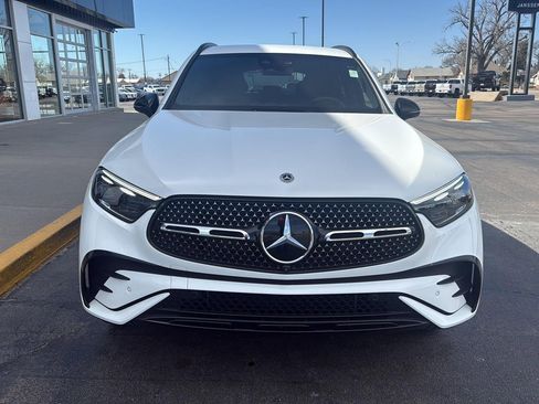 Used 2025 Mercedes-Benz GLC 300 4MATIC image 8