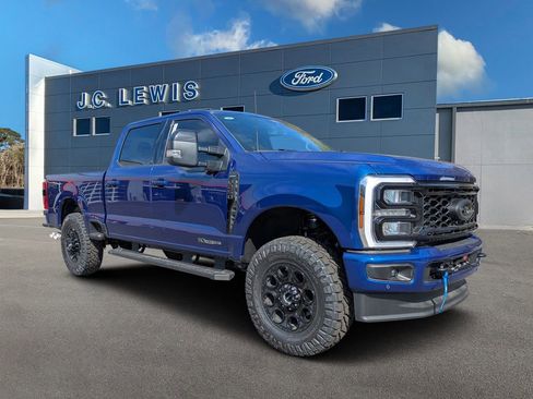 New 2026 Ford F250 Lariat w/ Black Appearance Package image 1