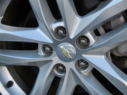 Used 2018 Chevrolet Equinox Premier image 46