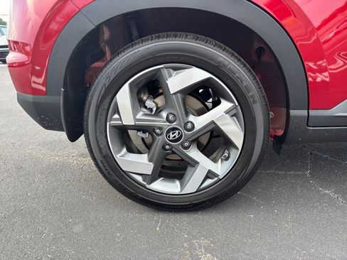 Certified 2025 Hyundai Venue Limited image 23