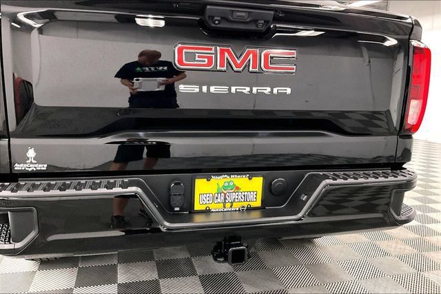 Used 2024 GMC Sierra 1500 Pro w/ Graphite Edition AWD/4WD image 9